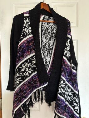 Great printed colorful sweater for Coachella